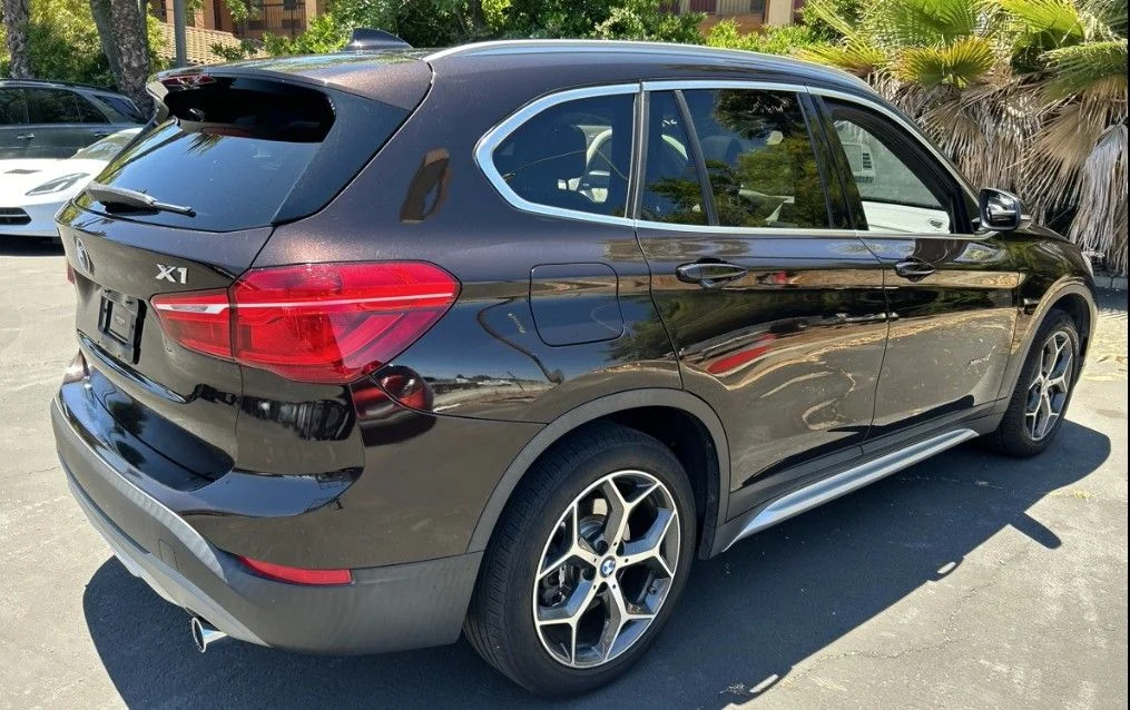 Used 2018 Brown BMW xDrive28i image 5