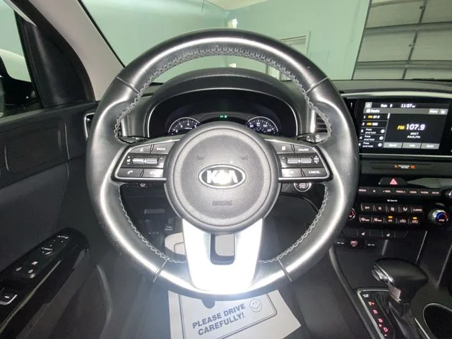 Used 2022 White Kia EX image 14