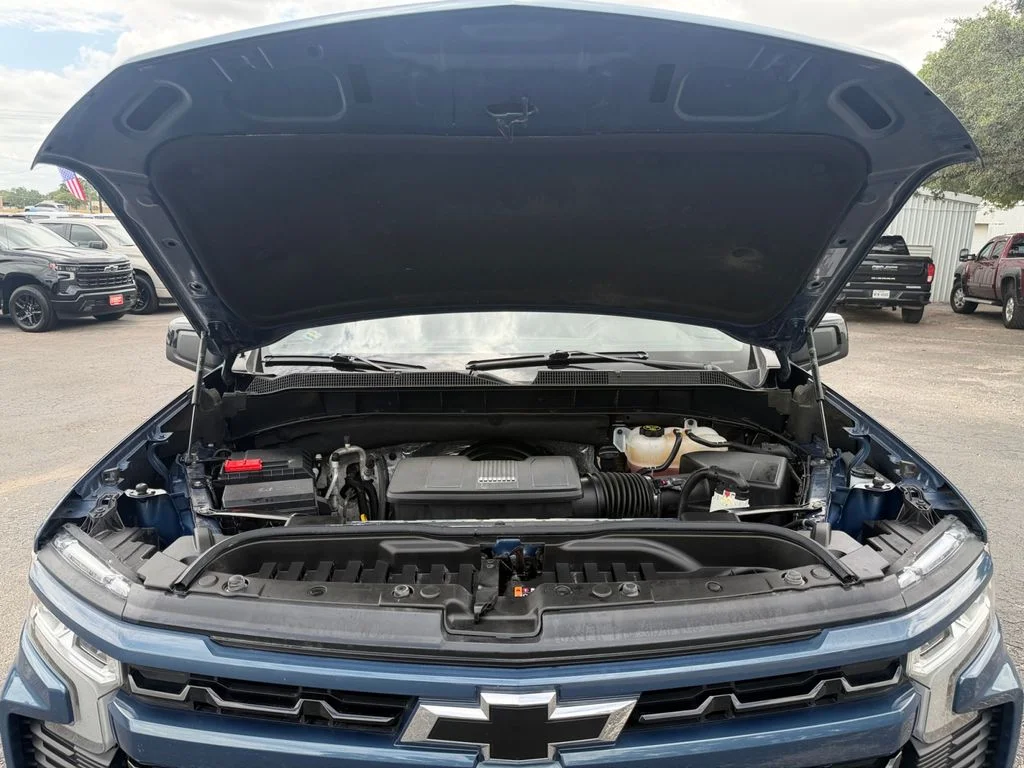 Used 2024 Lakeshore Blue Metallic Chevrolet RST image 20