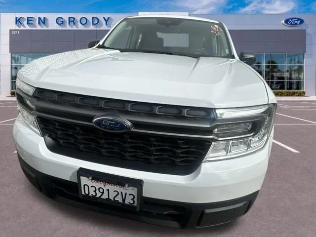 Used 2023 White Ford XLT image 3