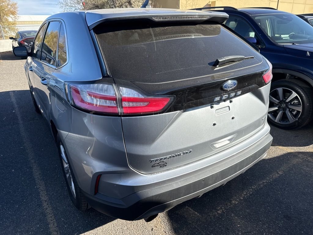 2023 Ford Edge Titanium photo 2