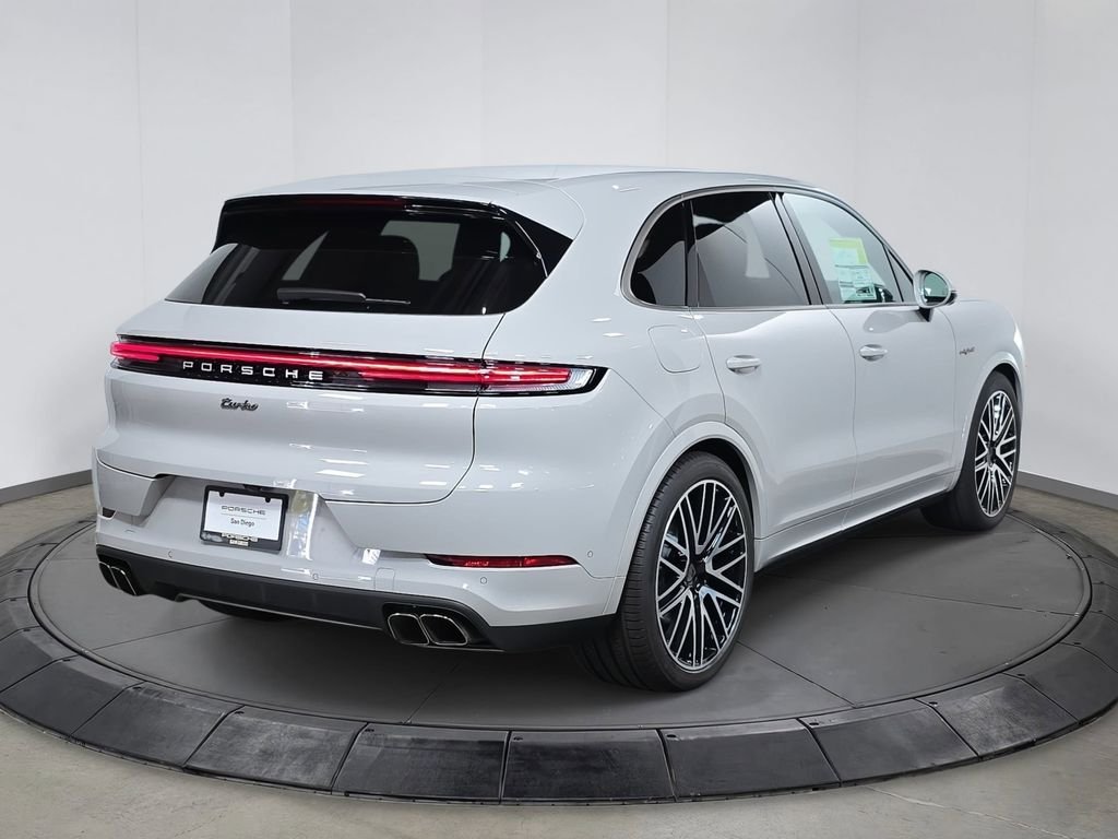 2025 Porsche Cayenne Turbo E-Hybrid - Photo 7