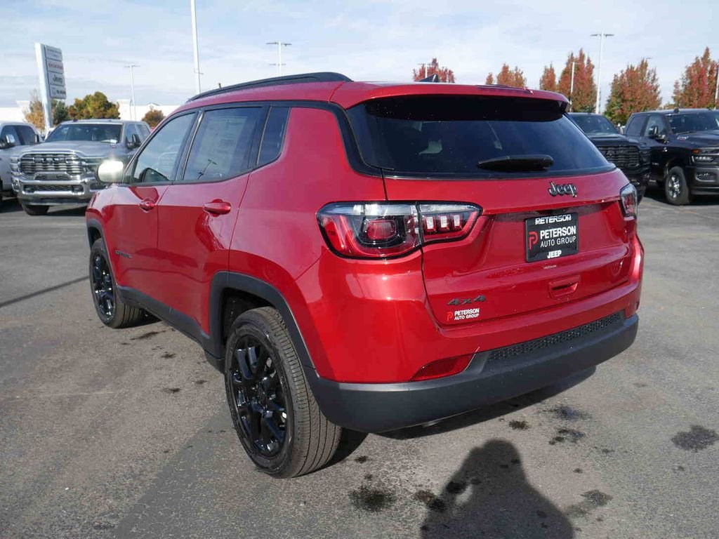 New 2026 Red Hot Pearlcoat Jeep Latitude image 16