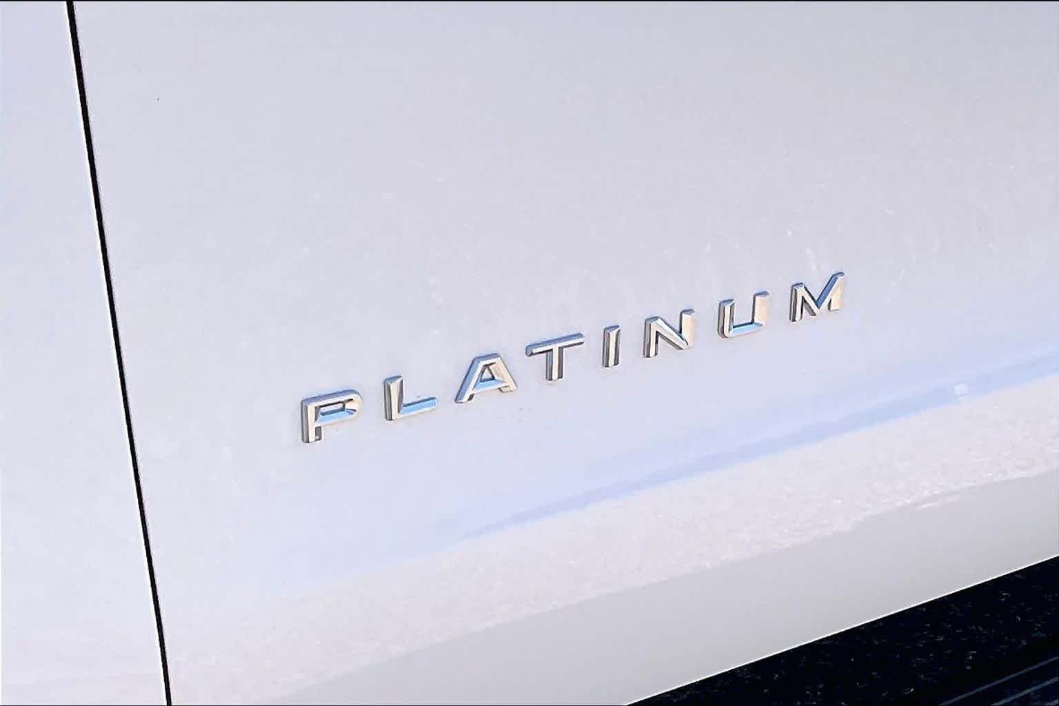 New 2026 Star White Metallic Tri-Coat Ford MAX Platinum® image 15