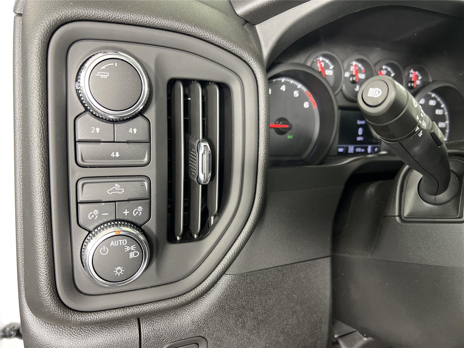 2026 GMC Sierra 2500HD Pro - Photo 28