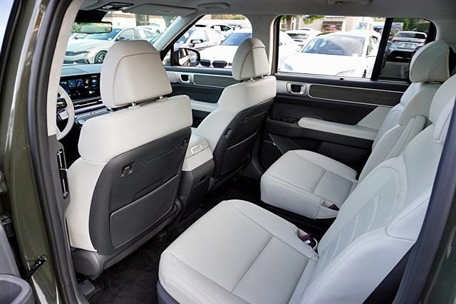 Used 2024 Green Hyundai Calligraphy image 19