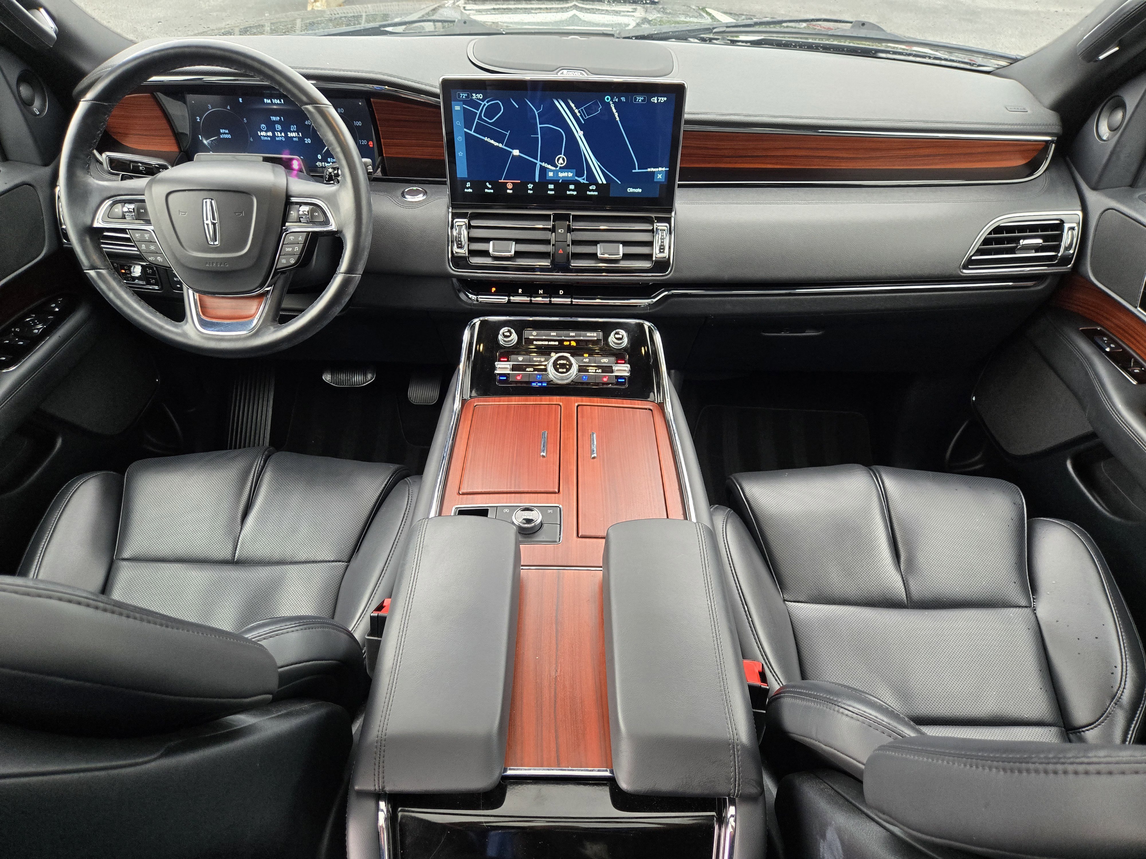 Used 2024 Black Metallic Lincoln Premiere image 19