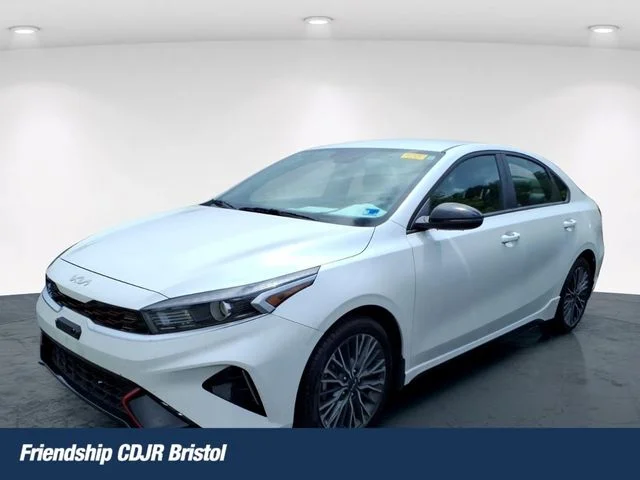 2023 Kia Forte GT-Line AT's photo
