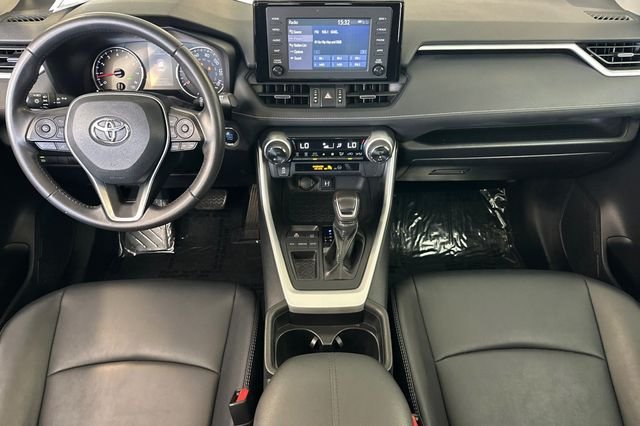 Certified Used 2019 White Toyota XLE Premium image 17