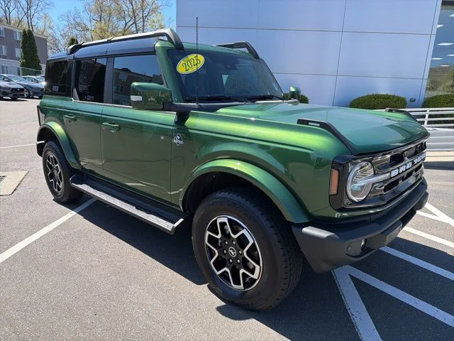 2025 Ford Bronco Outer Banks 4x4's photo