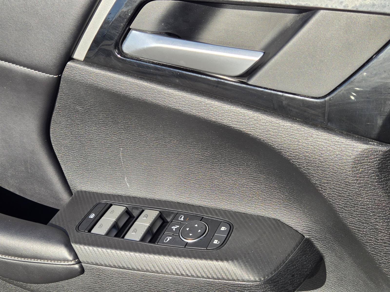 2025 Mitsubishi Outlander SE - Photo 21