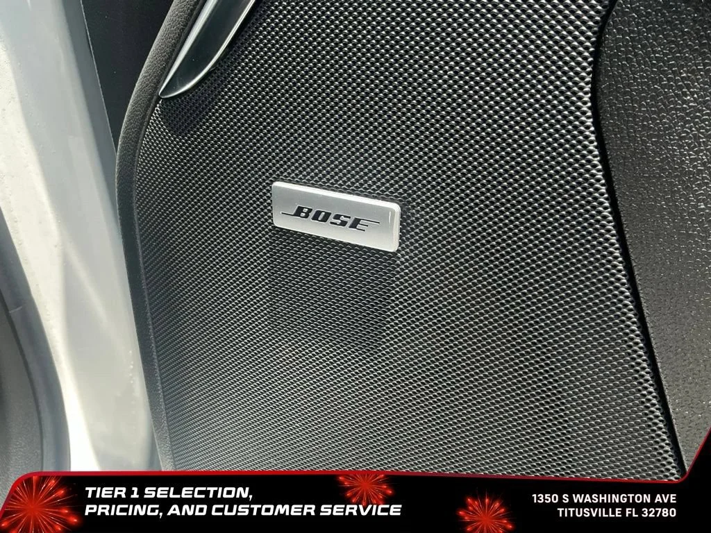 Used 2022 White Frost Tricoat GMC Denali image 46