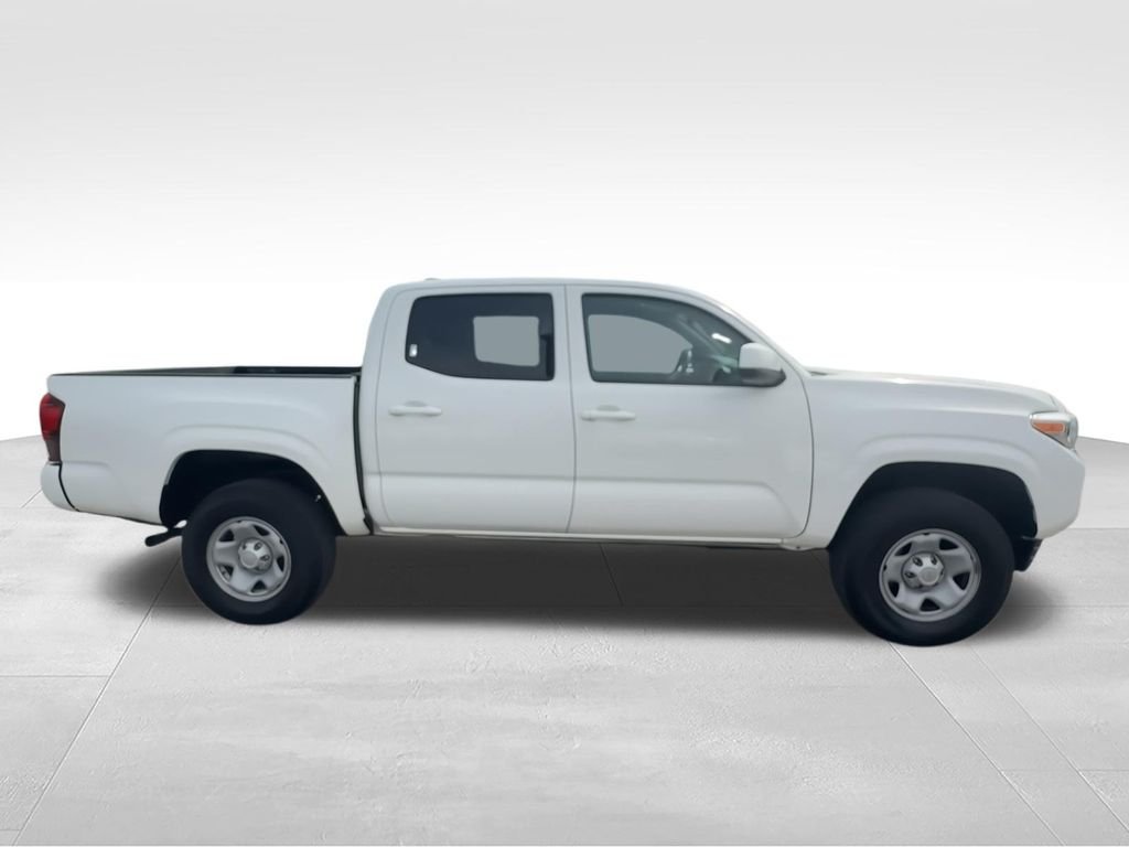 Used 2023 White Toyota SR image 9
