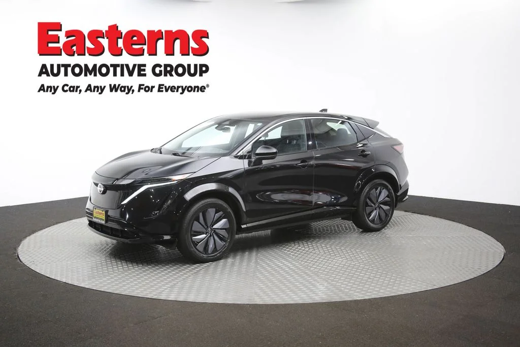 Used 2023 Black Nissan ENGAGE image 57