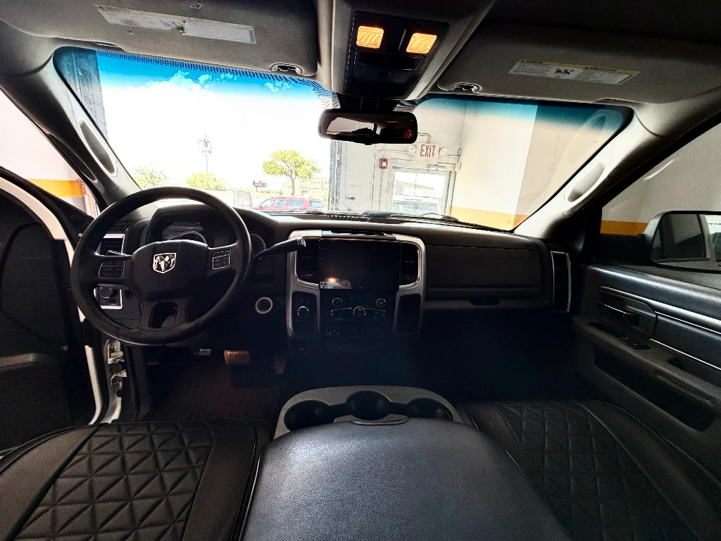Used 2018 Bright White Clearcoat Ram SLT image 7
