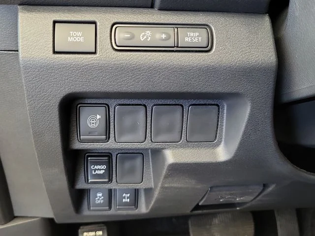 New 2026 Boulder Gray Pearl Nissan Crew Cab PRO-4X® image 22