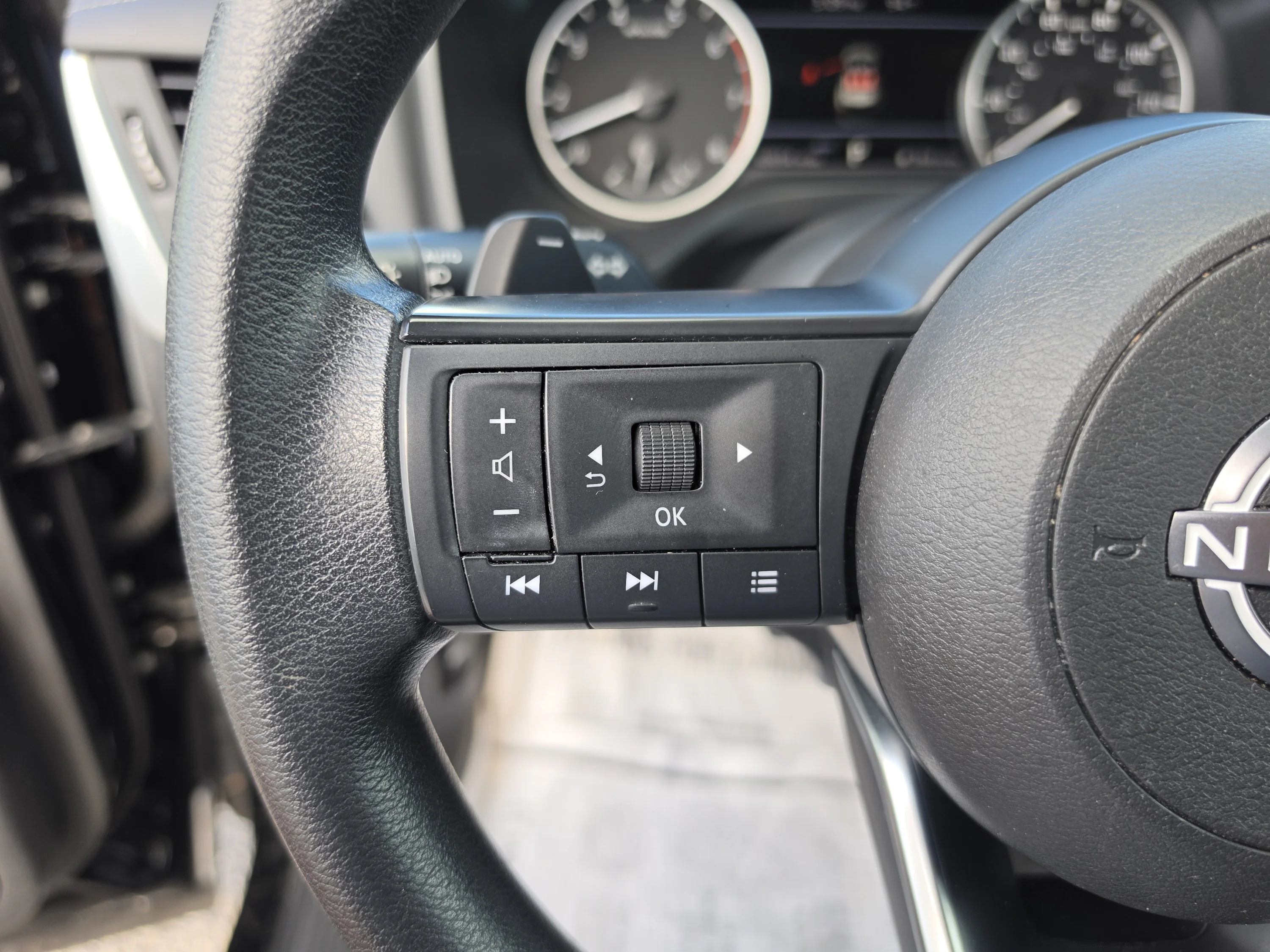 Used 2024 Super Black Nissan S image 30