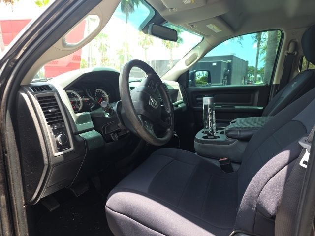 Used 2017 Brilliant Black Crystal Pearlcoat Ram Tradesman image 4