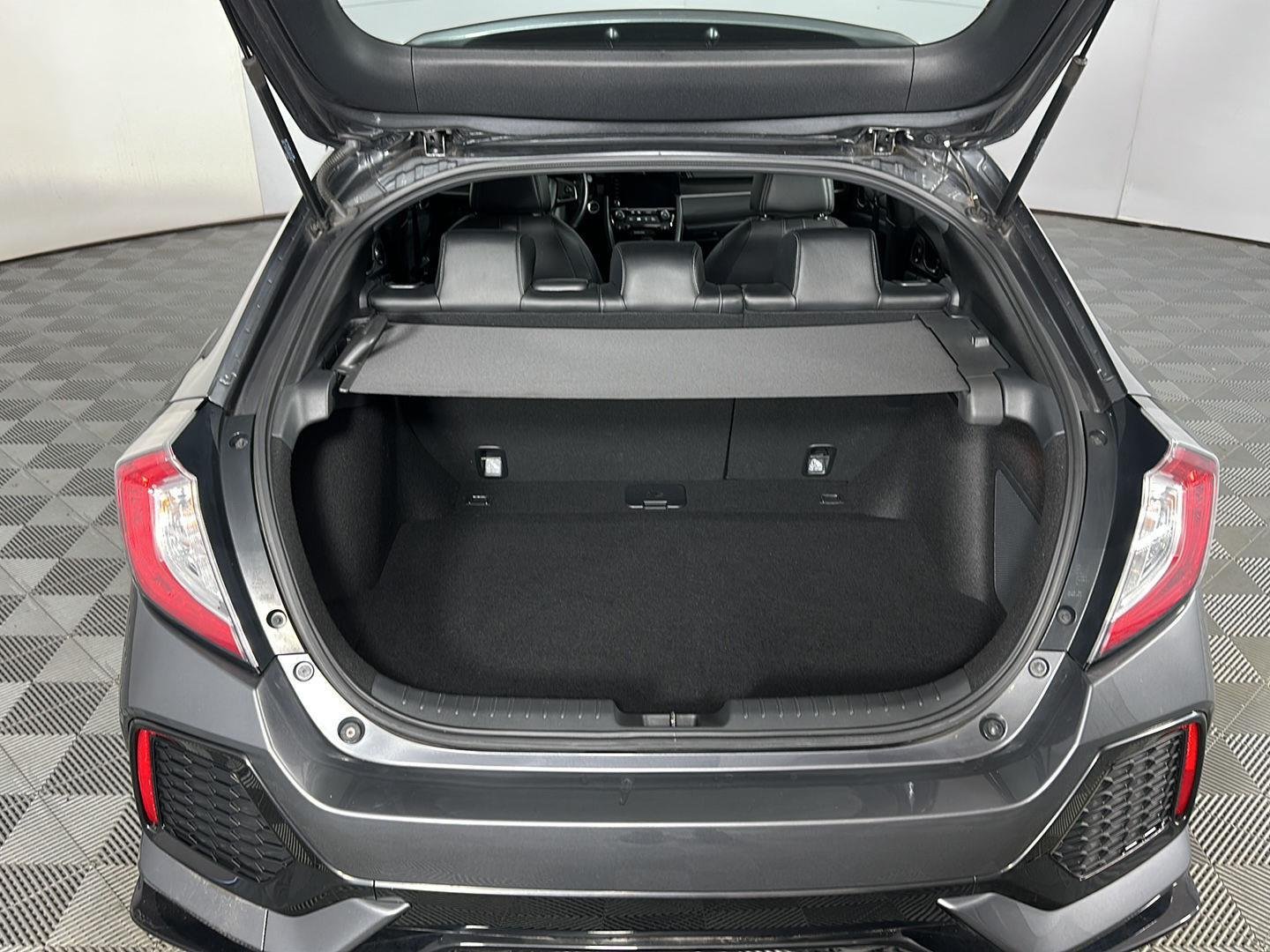 Used 2019 Polished Metal Metallic Honda Sport Touring image 13