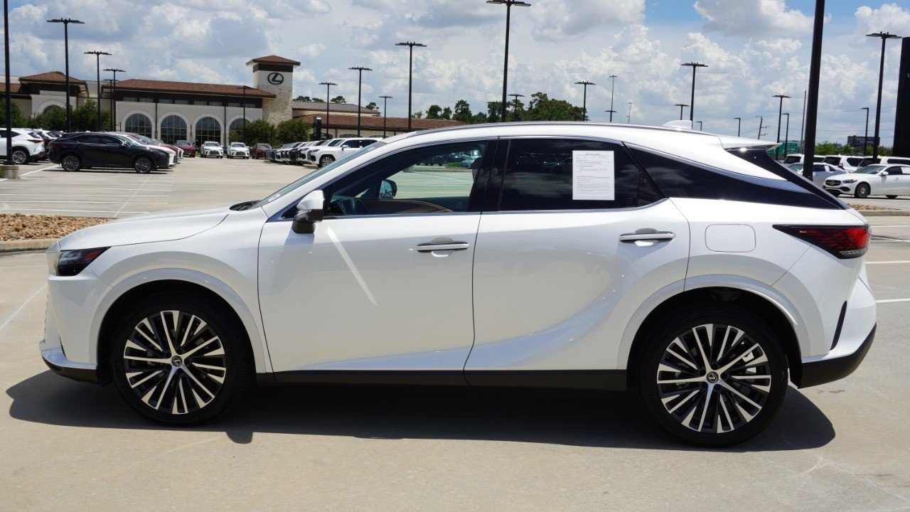 Certified Used 2025 EMINENT WHITE PEARL Lexus RX 350 Premium Plus image 5