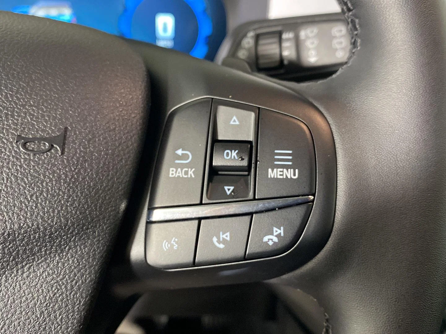 New 2026 Carbonized Gray Metallic Ford Badlands image 11