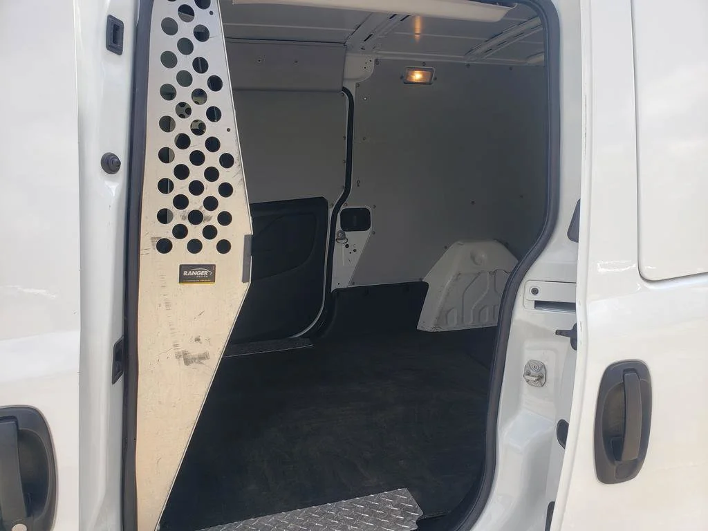 Used 2022 Bright White Ram Tradesman image 12