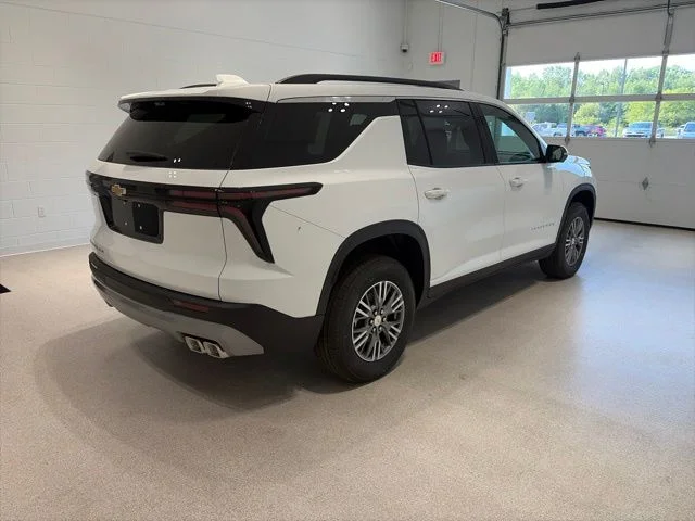 New 2027 White Chevrolet LT image 6