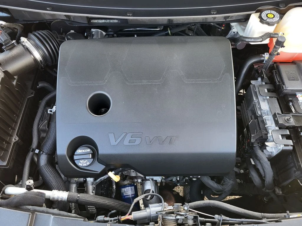 Used 2019 GRAPHITE METALLIC Chevrolet LT Cloth image 23
