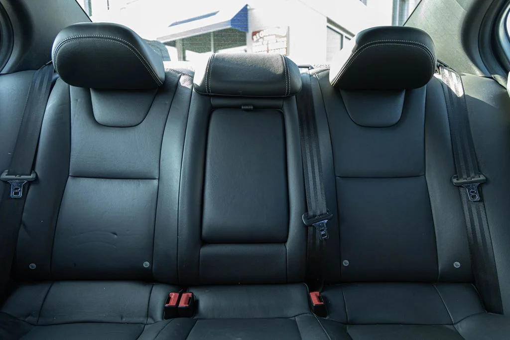 Used 2015 Blue Volvo T5 Premier image 26