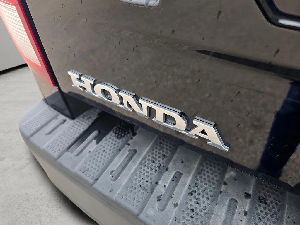 Used 2025 Black Honda RTL image 29