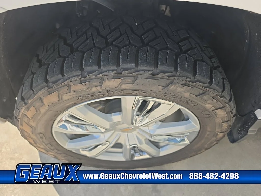 Used 2023 Beige Chevrolet High Country image 23