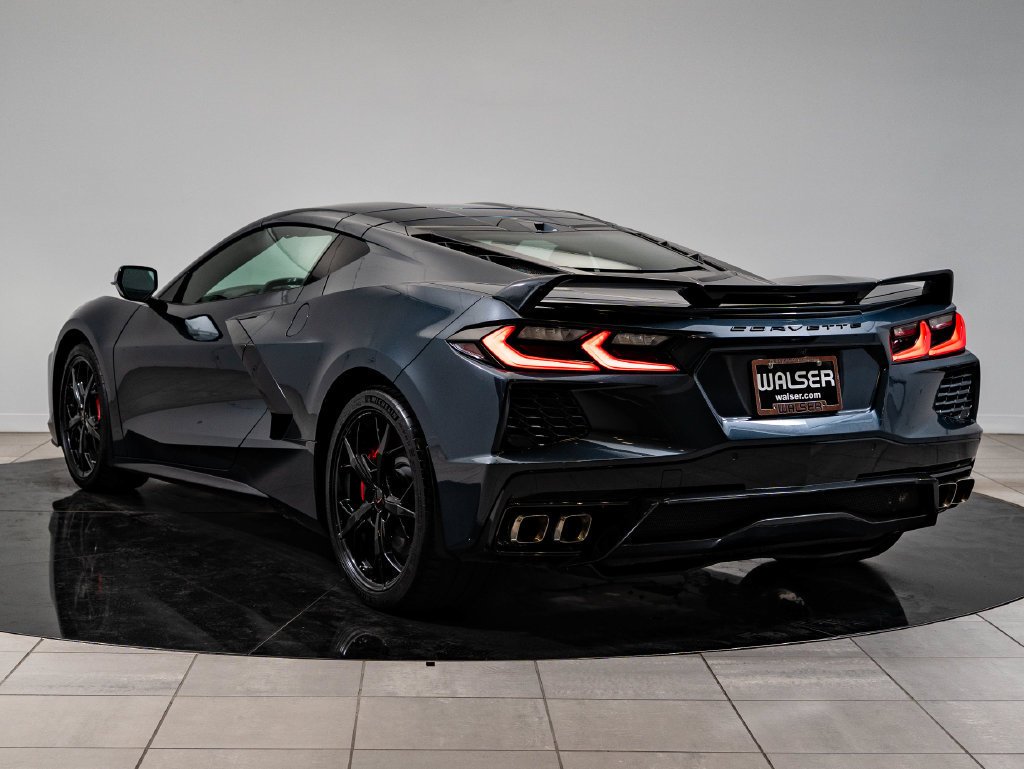 Used 2020 Shadow Gray Metallic Chevrolet Stingray image 6