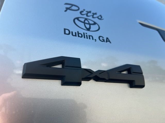 2026 Toyota Tacoma SR5 - Photo 6