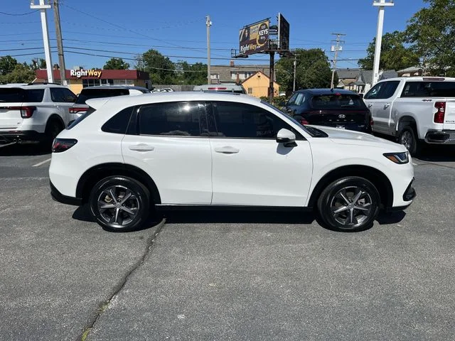 Used 2025 White Honda EX-L image 11