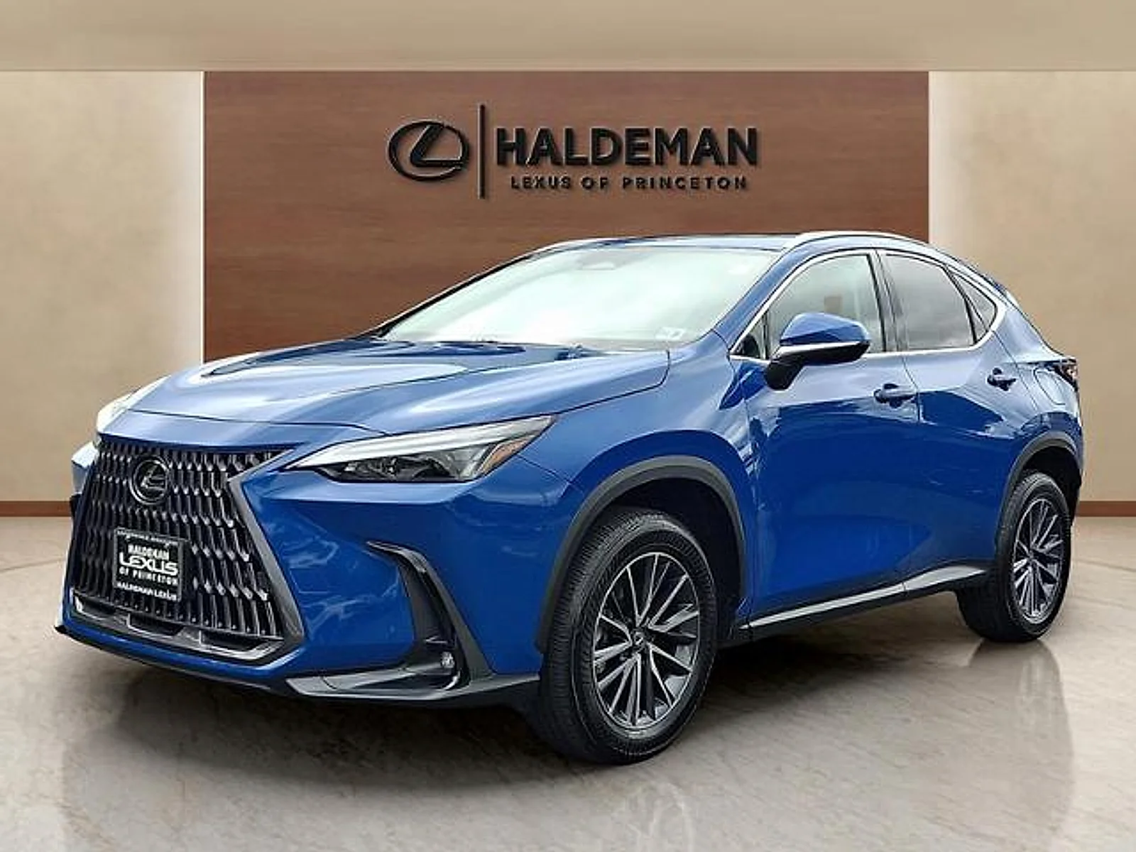 Certified Used 2026 Grecian Water Lexus Premium image 3