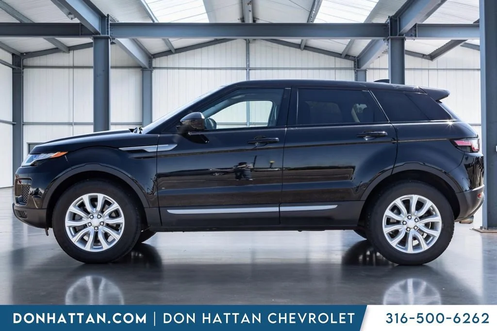 Used 2018 Land Rover Range Rover Evoque SE with VIN SALVP2RX7JH286602 for sale in Park City, KS