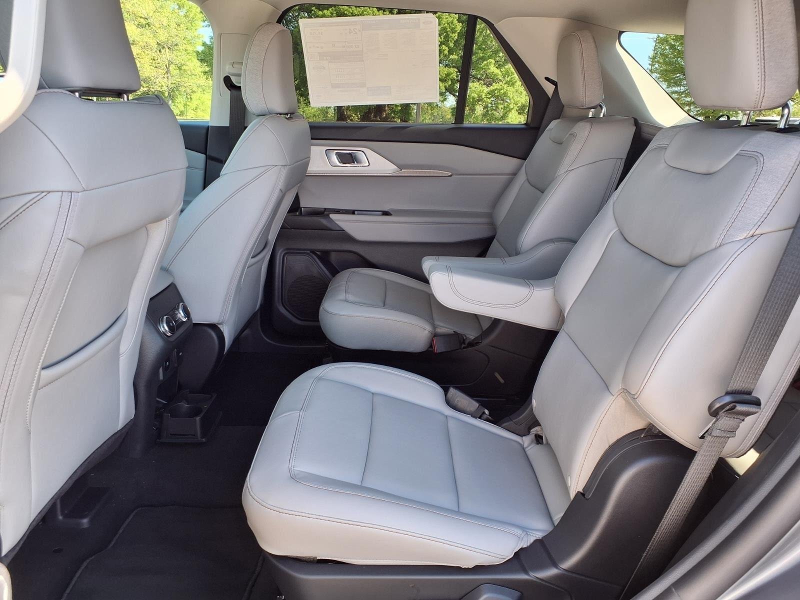 New 2026 Carbonized Gray Metallic Ford Active image 23