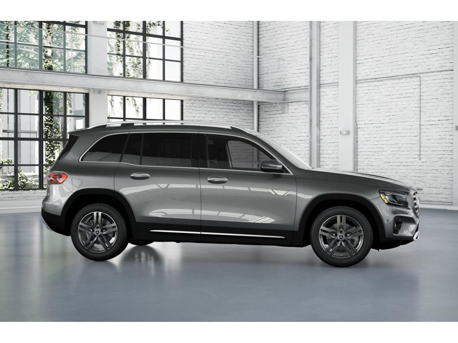 New 2026 Mountain Grey Metallic Mercedes-Benz GLB 250 4MATIC® SUV image 15