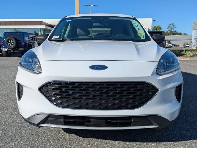 Certified Used 2022 White Ford SE image 9