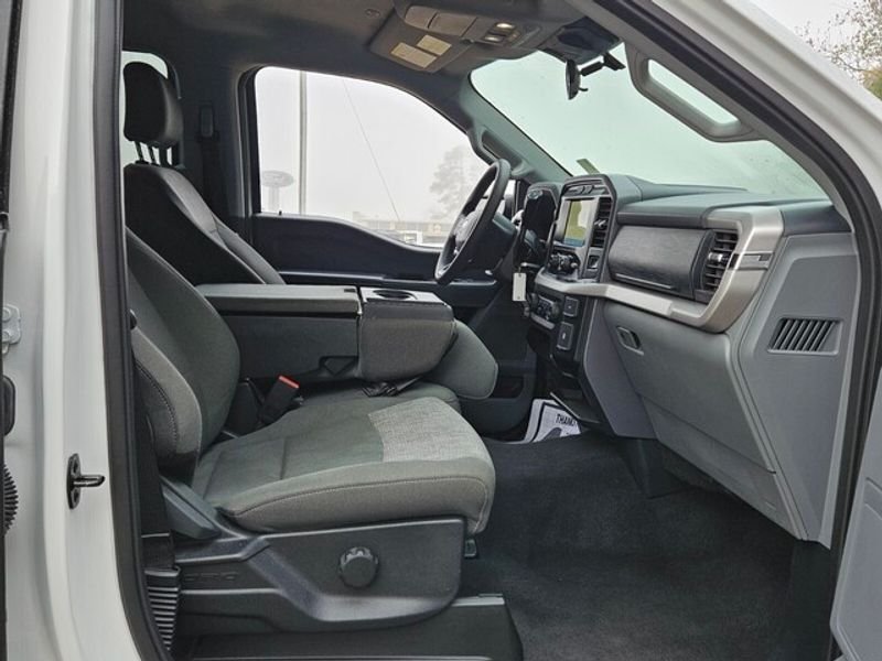 Used 2023 Oxford White Ford XLT image 11