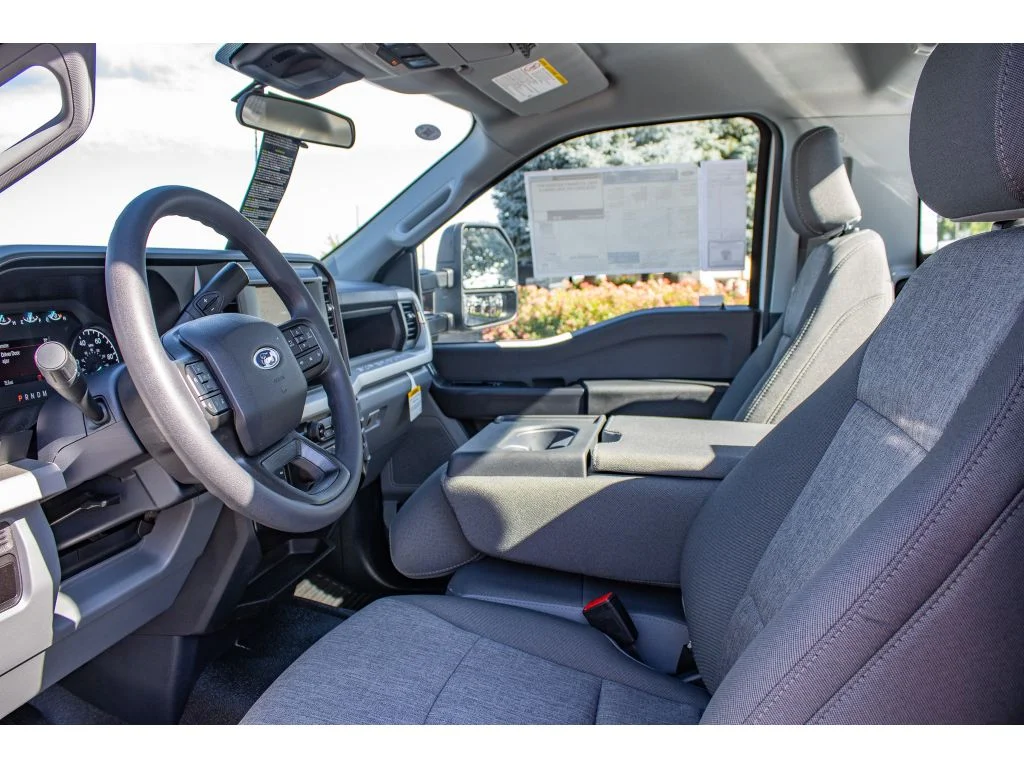 New 2026 OXFORD WHITE Ford XL image 19