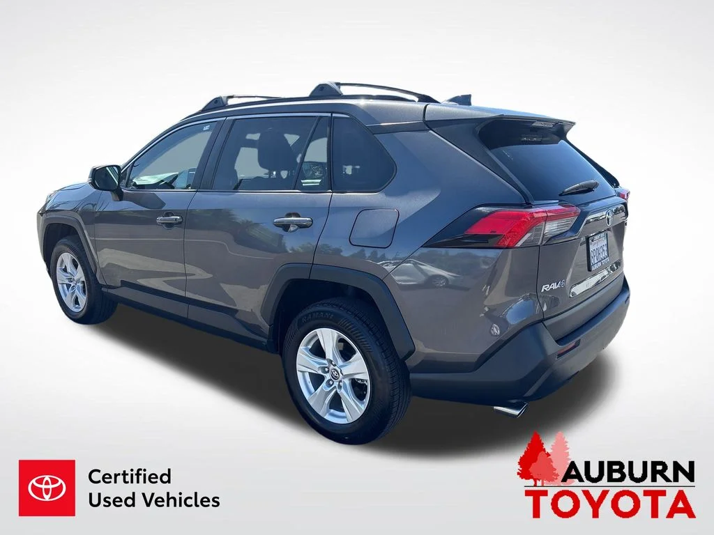 Used 2020 Magnetic Gray Metallic Toyota XLE image 8