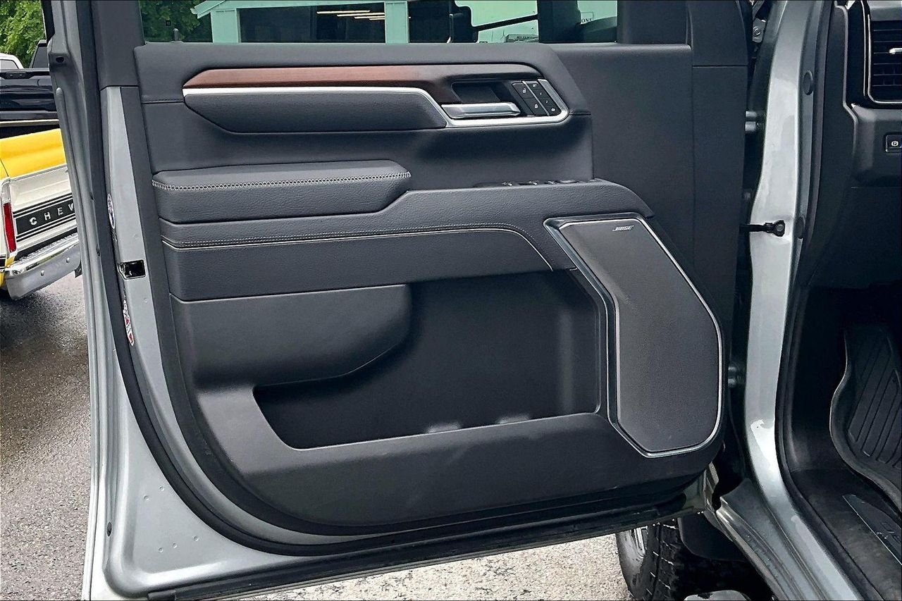 2025 GMC Sierra 3500HD Denali - Photo 23