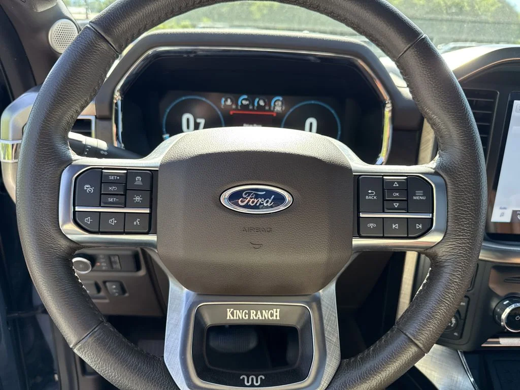 Used 2023 Gray Ford King Ranch image 22