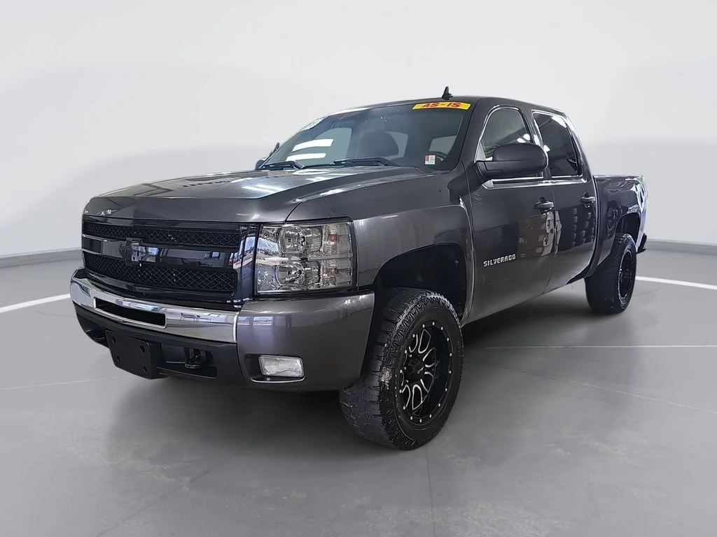 Used 2011 TAUPE GRAY METALLIC Chevrolet LT image 9