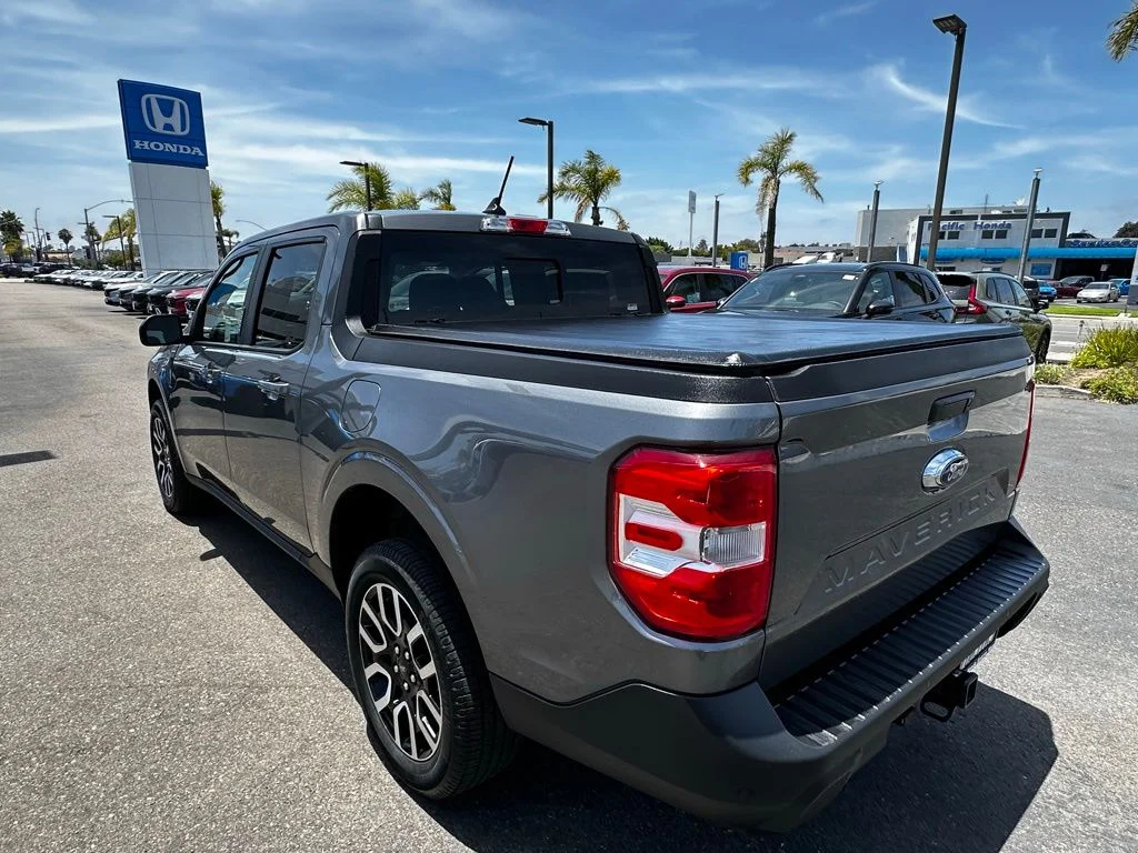 Used 2022 Gray Ford Lariat image 6