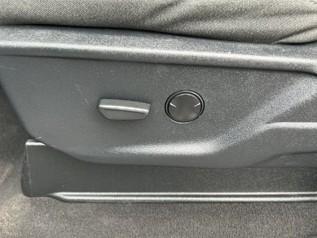 Used 2025 White Ford XLT image 13