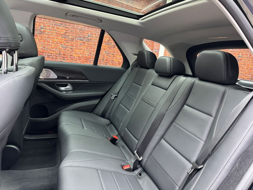 New 2026 Black Mercedes-Benz GLE 450 image 27