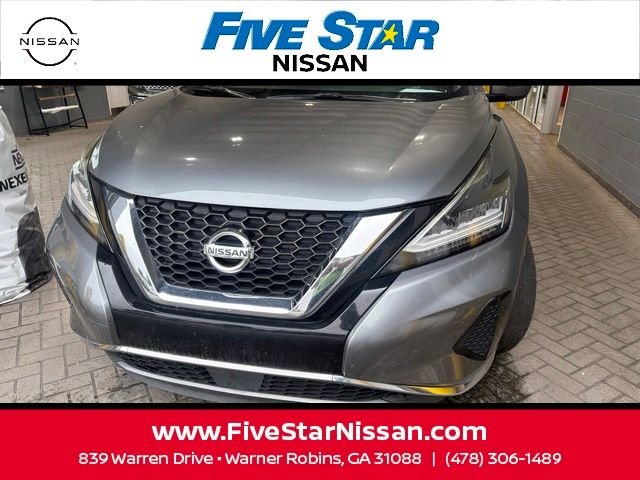 Used 2020 Gray Nissan SV image 3
