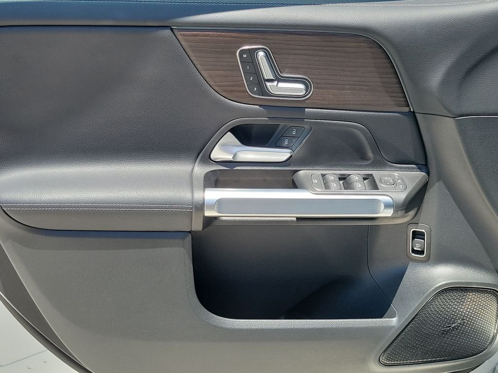Certified Used 2026 Silver Mercedes-Benz GLB 250 image 18